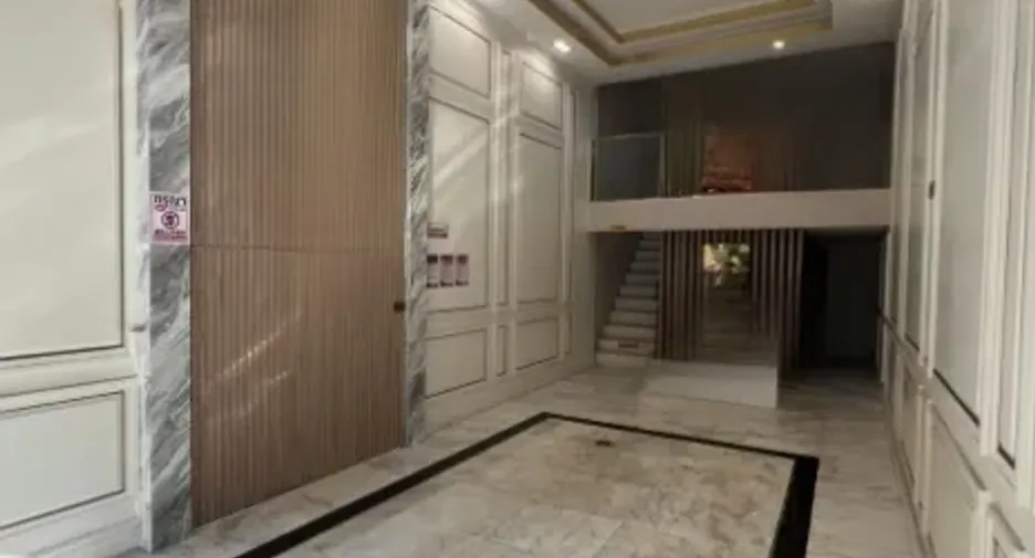 For rent and for sale 5 bedrooms retail Space in Watthana, Bangkok