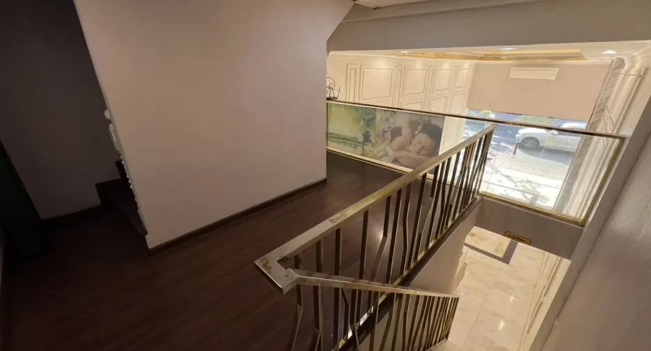 For rent and for sale 5 bedrooms retail Space in Watthana, Bangkok