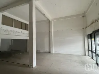 Аренда торговое помещение в Щаттхана, Бангкок