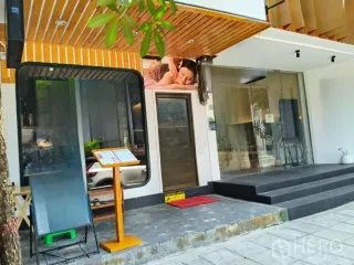 For rent retail Space in Watthana, Bangkok