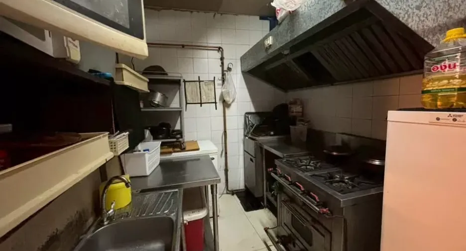 For rent retail Space in Watthana, Bangkok