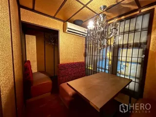 For rent retail Space in Watthana, Bangkok