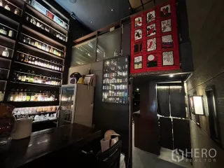 For rent retail Space in Watthana, Bangkok