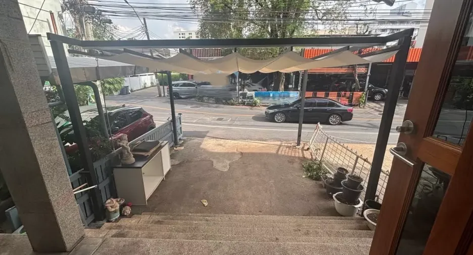 Gewerbefläche zur Miete in Watthana, Bangkok