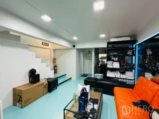 出售 商业空间 在 Watthana, 曼谷