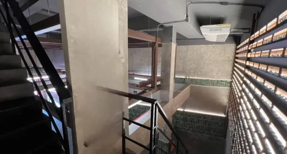 For rent 4 bedrooms retail Space in Watthana, Bangkok