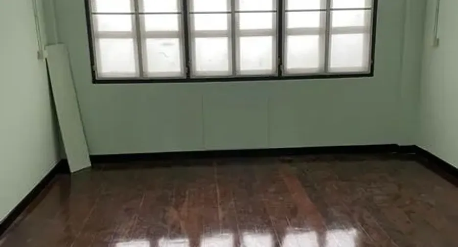 For rent retail Space in Phaya Thai, Bangkok