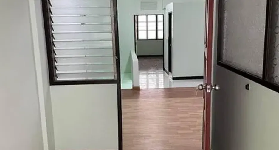 For rent retail Space in Phaya Thai, Bangkok