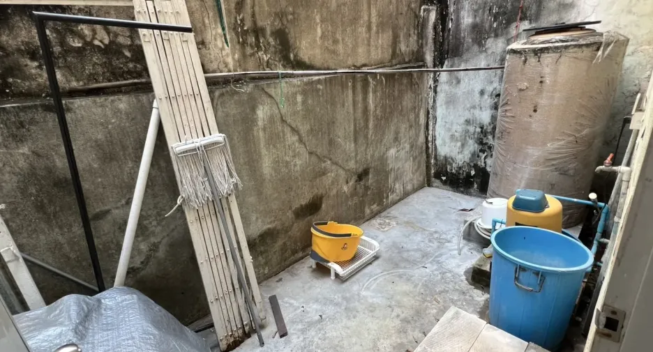 For rent and for sale 3 bedrooms retail Space in Watthana, Bangkok