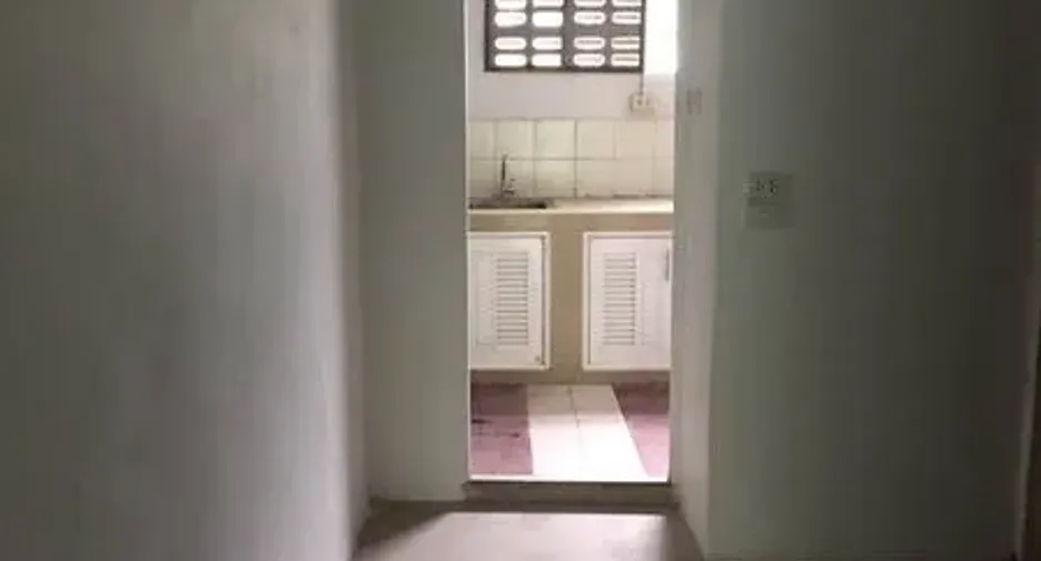 For rent retail Space in Khlong Toei, Bangkok