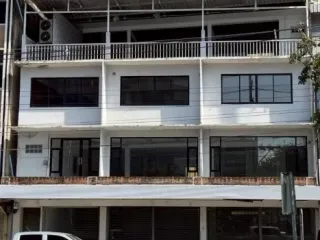 出租 和 出售 商业空间 在 Khlong Toei, 曼谷