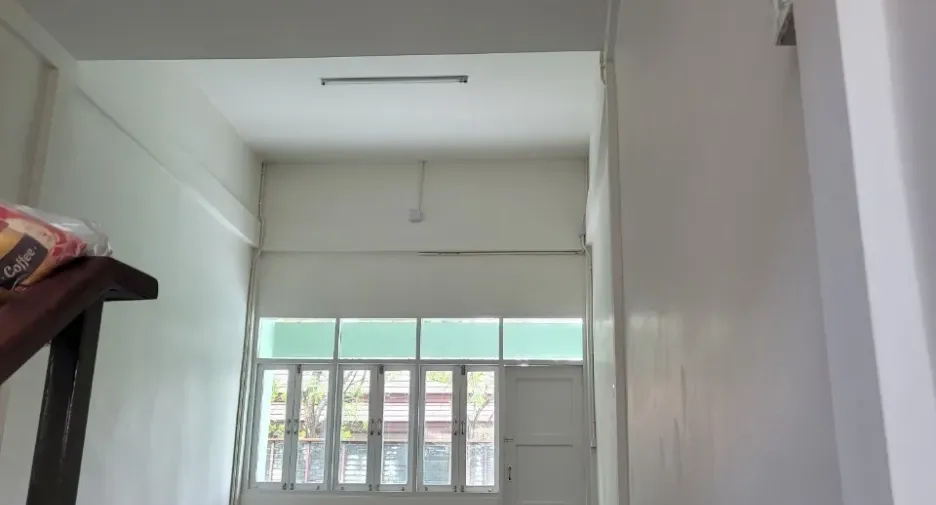 For rent retail Space in Khlong Toei, Bangkok