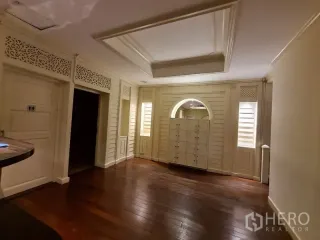For rent retail Space in Watthana, Bangkok