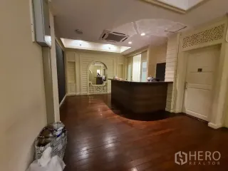 For rent retail Space in Watthana, Bangkok