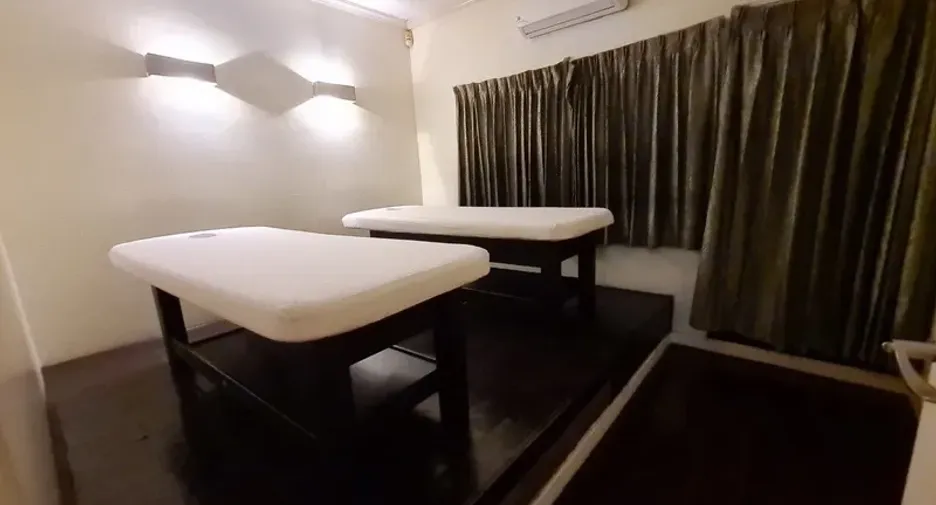 For rent retail Space in Watthana, Bangkok