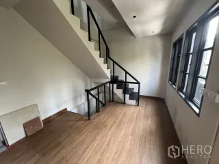 Аренда торговое помещение в Щаттхана, Бангкок