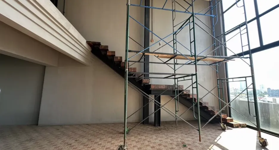 For rent retail Space in Bang Na, Bangkok