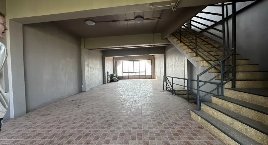 For rent retail Space in Bang Na, Bangkok