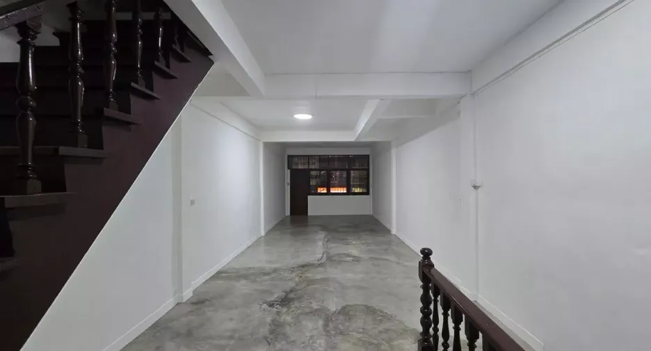 Local comercial en alquiler en Watthana, Bangkok