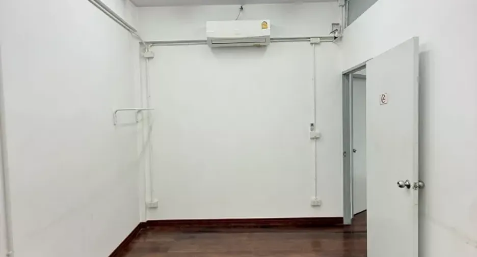 Local comercial en alquiler en Khlong Toei, Bangkok