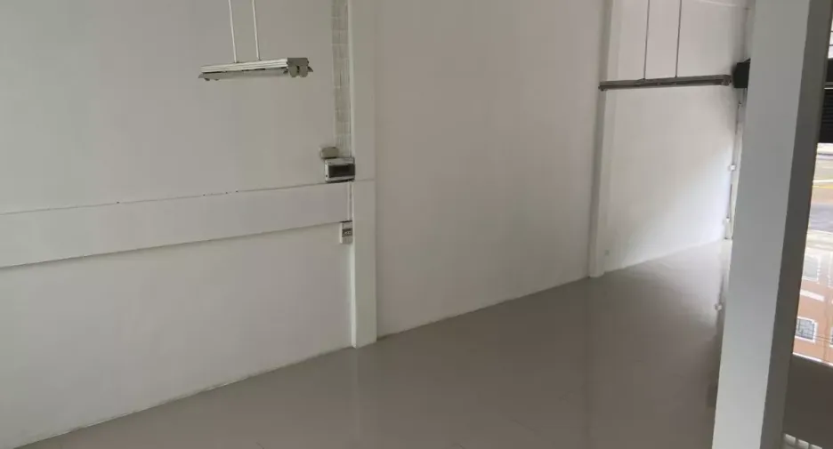 For rent retail Space in Prawet, Bangkok