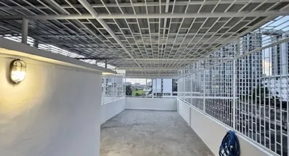 For rent 2 bedrooms retail Space in Bang Na, Bangkok