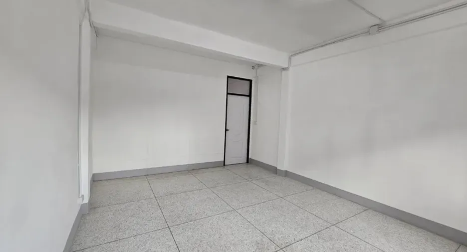 For rent 2 bedrooms retail Space in Bang Na, Bangkok