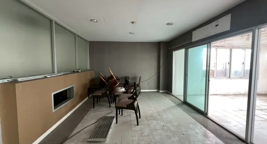 For rent 10 ベッドルーム retail Space in Sathon, Bangkok