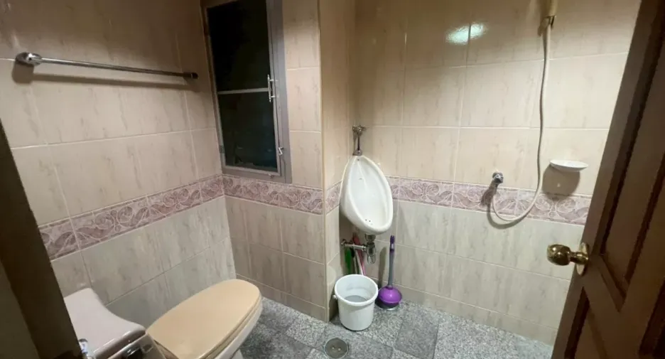 For rent retail Space in Bang Rak, Bangkok