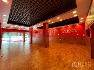 Local comercial en alquiler en Watthana, Bangkok