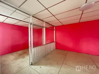Local comercial en alquiler en Watthana, Bangkok