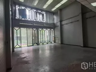 Аренда торговое помещение в Щаттхана, Бангкок