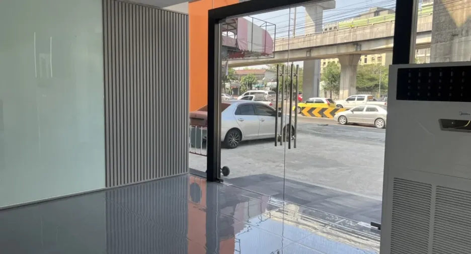 For rent retail Space in Khan Na Yao, Bangkok