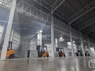 出租 仓库 在 Si Racha, Chon Buri