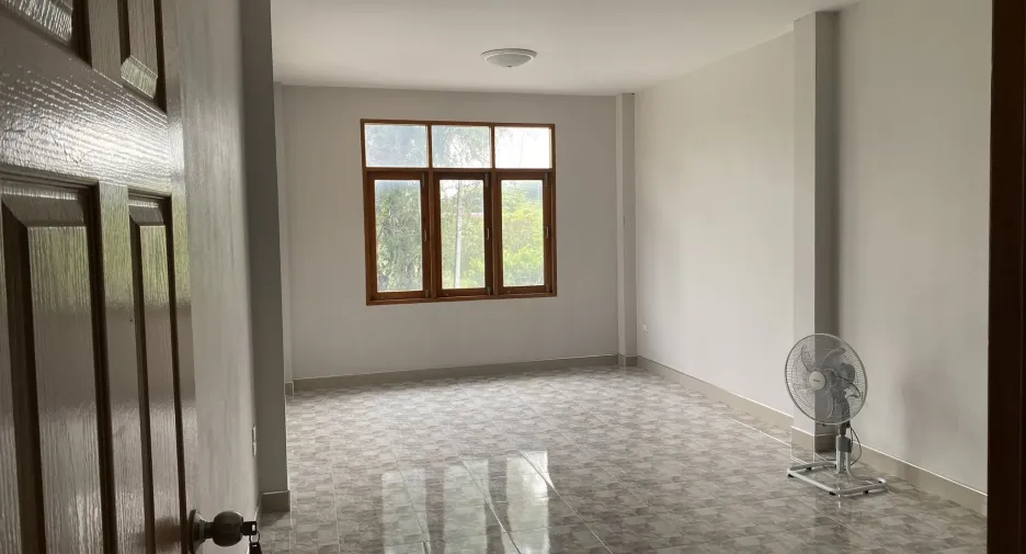 For sale warehouse in Mueang Chon Buri, Chonburi