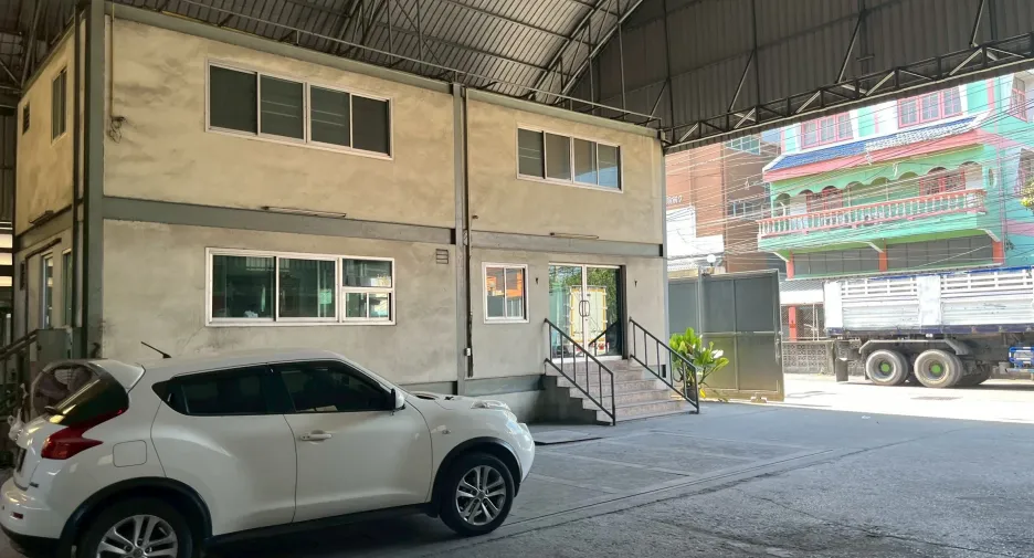 For rent warehouse in Phra Pradaeng, Samut Prakan
