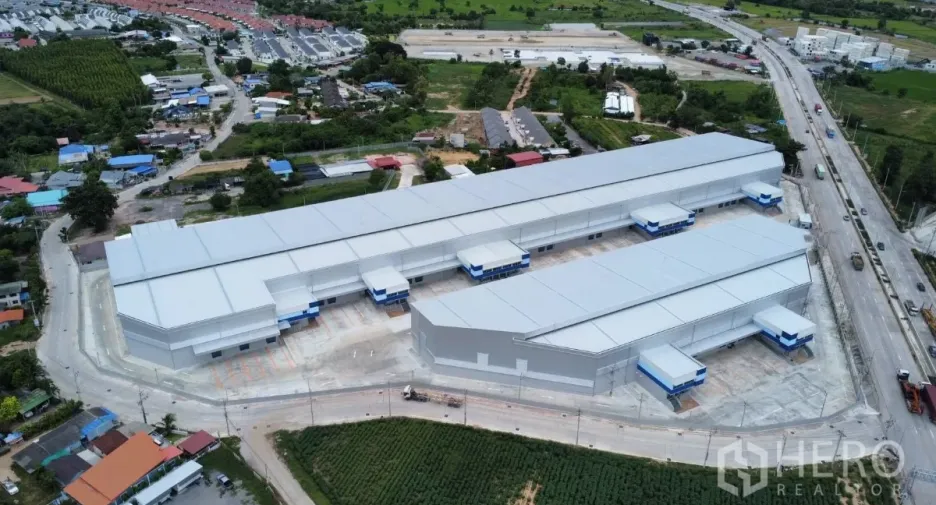À louer entrepôt à Si Racha, Chonburi