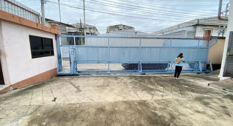 For rent warehouse in Phra Pradaeng, Samut Prakan