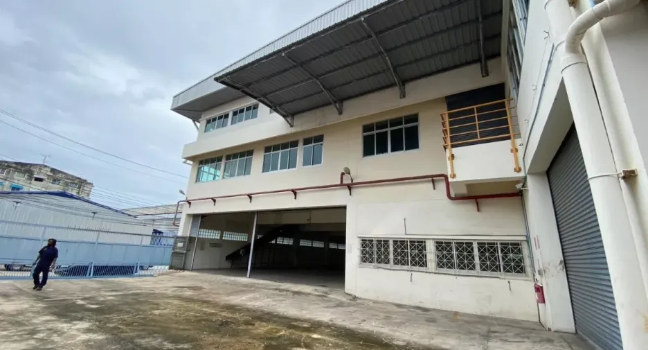For rent warehouse in Phra Pradaeng, Samut Prakan