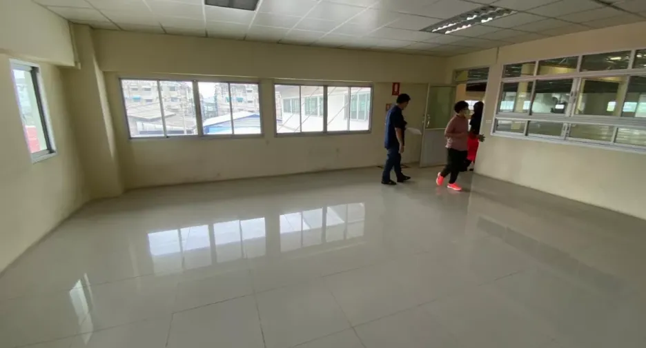 For rent warehouse in Phra Pradaeng, Samut Prakan