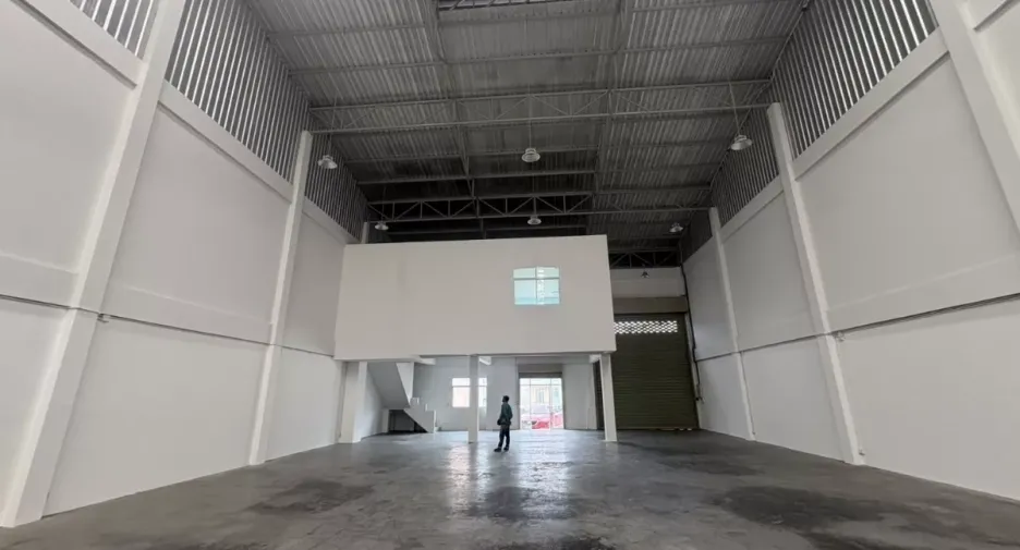 For rent warehouse in Phra Samut Chedi, Samut Prakan