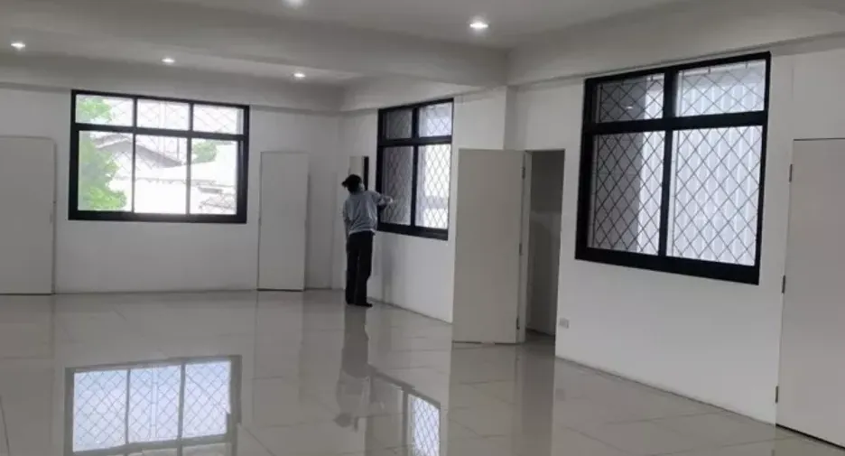 For rent warehouse in Phra Pradaeng, Samut Prakan