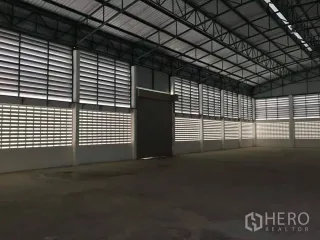 出售 仓库 在 Mueang Samut Prakan, Samut Prakan