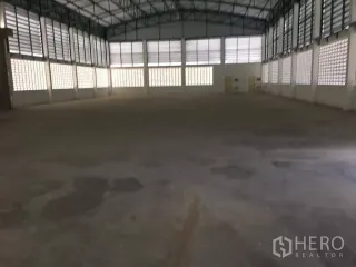 出售 仓库 在 Mueang Samut Prakan, Samut Prakan