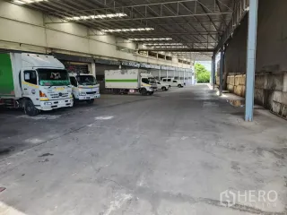 À louer entrepôt à Mueang Samut Sakhon, Samut Sakhon
