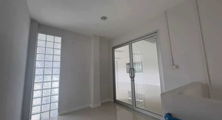 For rent warehouse in Bang Phli, Samut Prakan