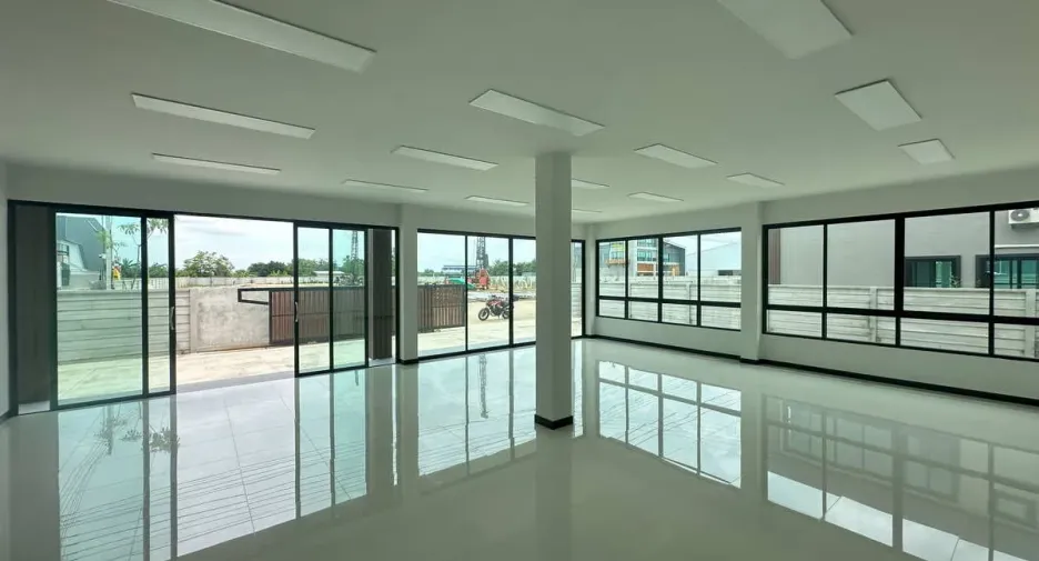 For rent warehouse in Bang Len, Nakhon Pathom