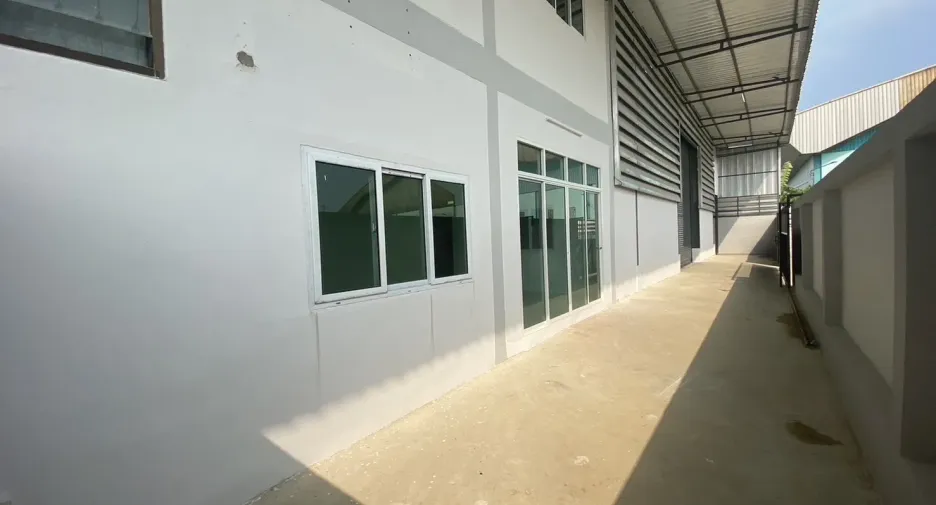 For rent and for sale warehouse in Mueang Samut Sakhon, Samut Sakhon