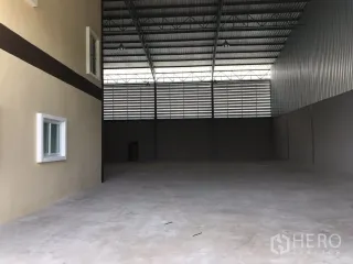 For rent and for sale warehouse in Mueang Samut Sakhon, Samut Sakhon