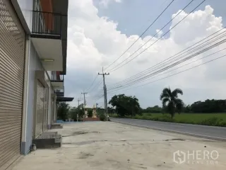 ให้เช่า โกดัง ใน ลาดหลุมแก้ว, ปทุมธานี